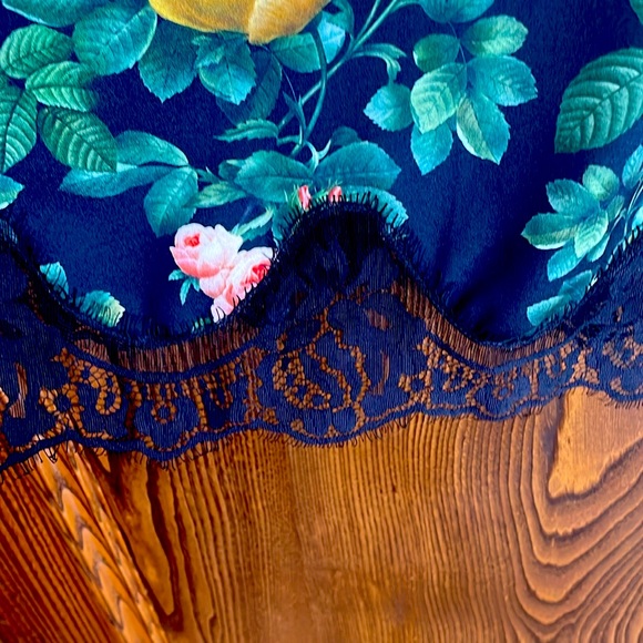 Delfi Collective Floral off the shoulder dress - Picture 3 of 3